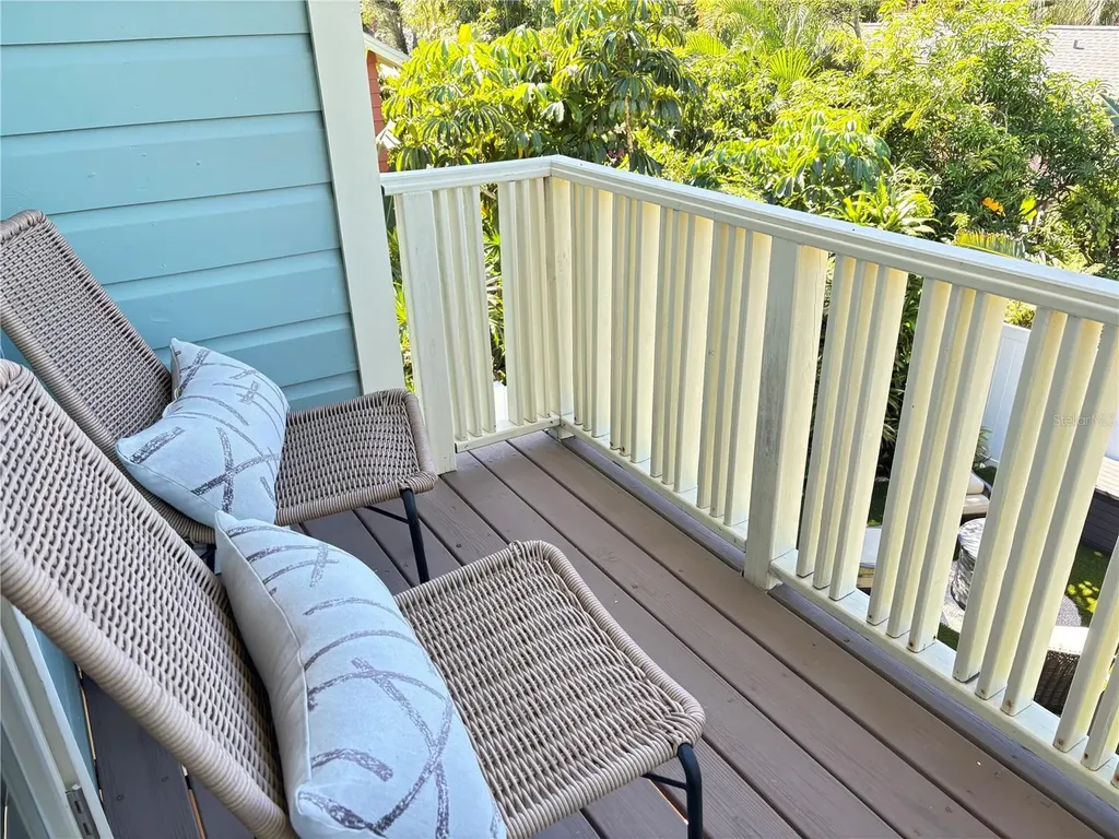 324 Julia Place Sarasota FL 34236