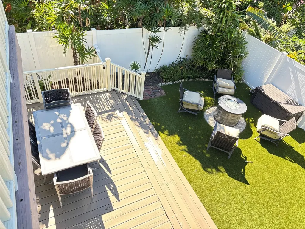 324 Julia Place Sarasota FL 34236