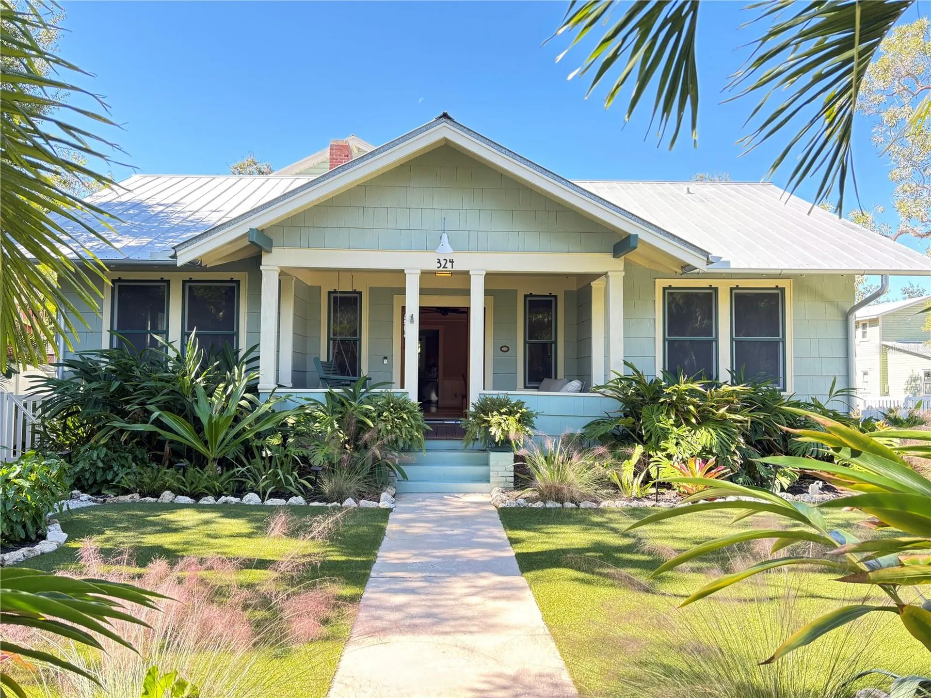 324 Julia Place Sarasota FL 34236