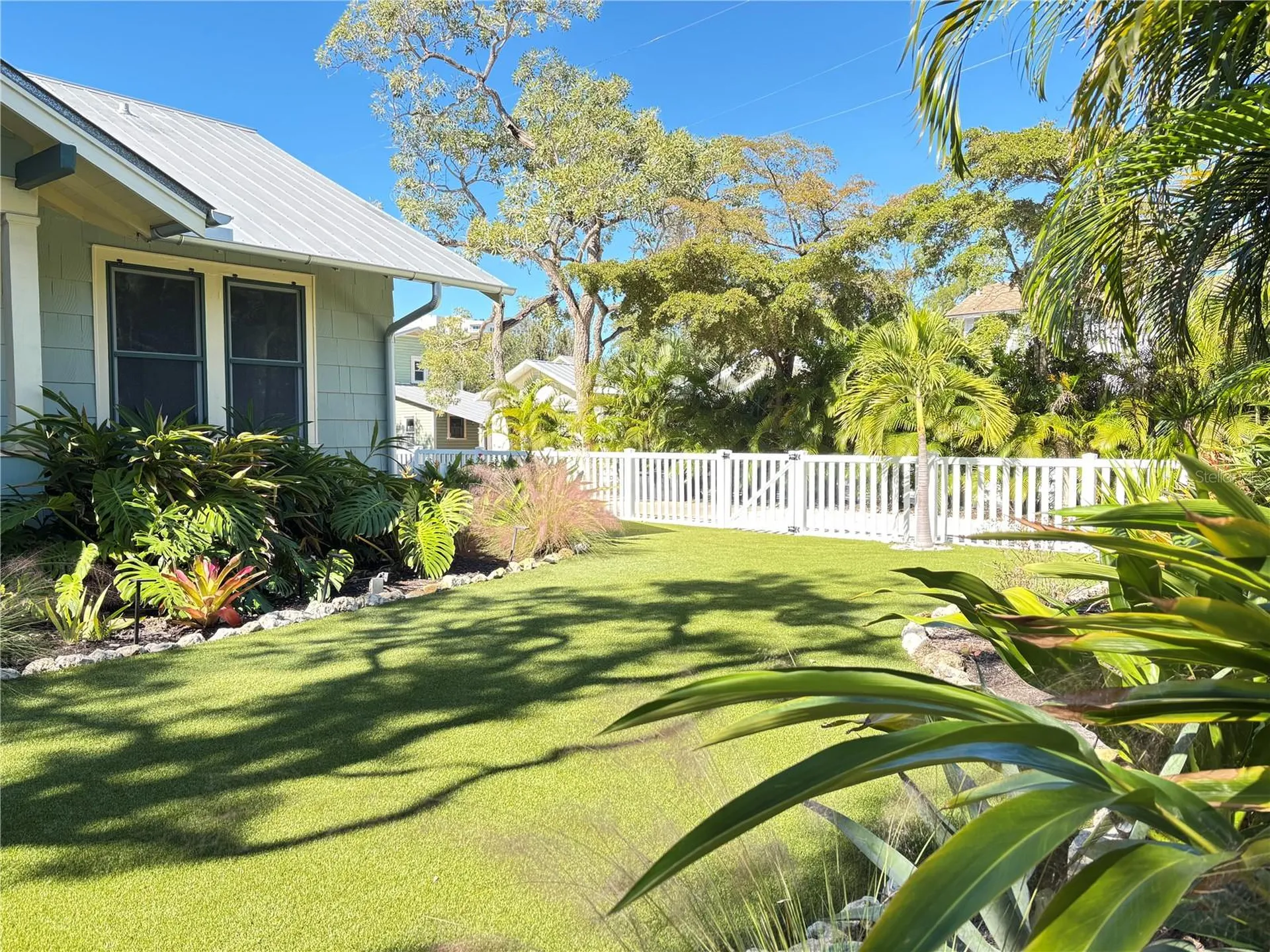 324 Julia Place Sarasota FL 34236