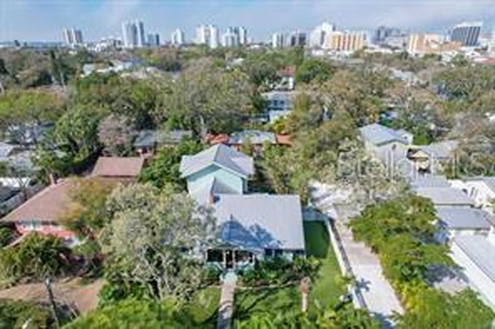 324 Julia Place Sarasota FL 34236