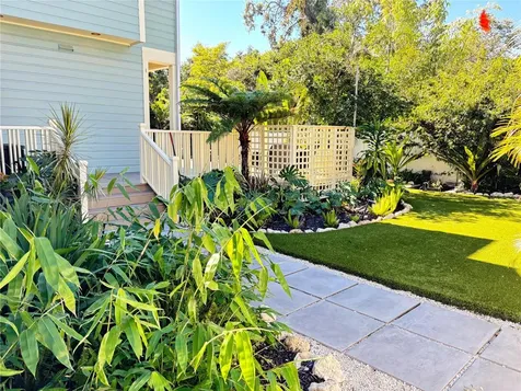 324 Julia Place Sarasota FL 34236