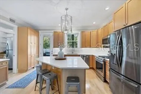 324 Julia Place Sarasota FL 34236