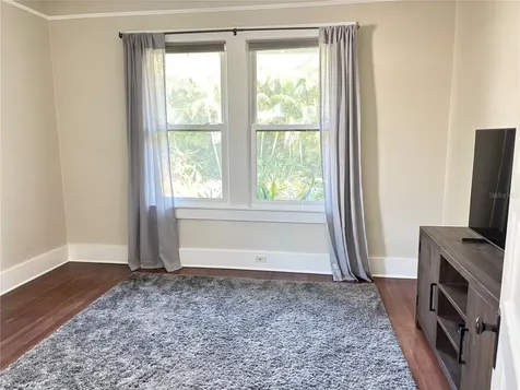 324 Julia Place Sarasota FL 34236