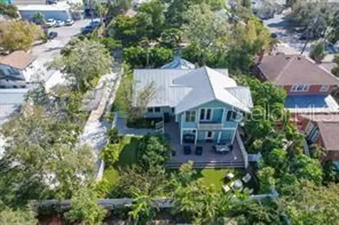 324 Julia Place Sarasota FL 34236