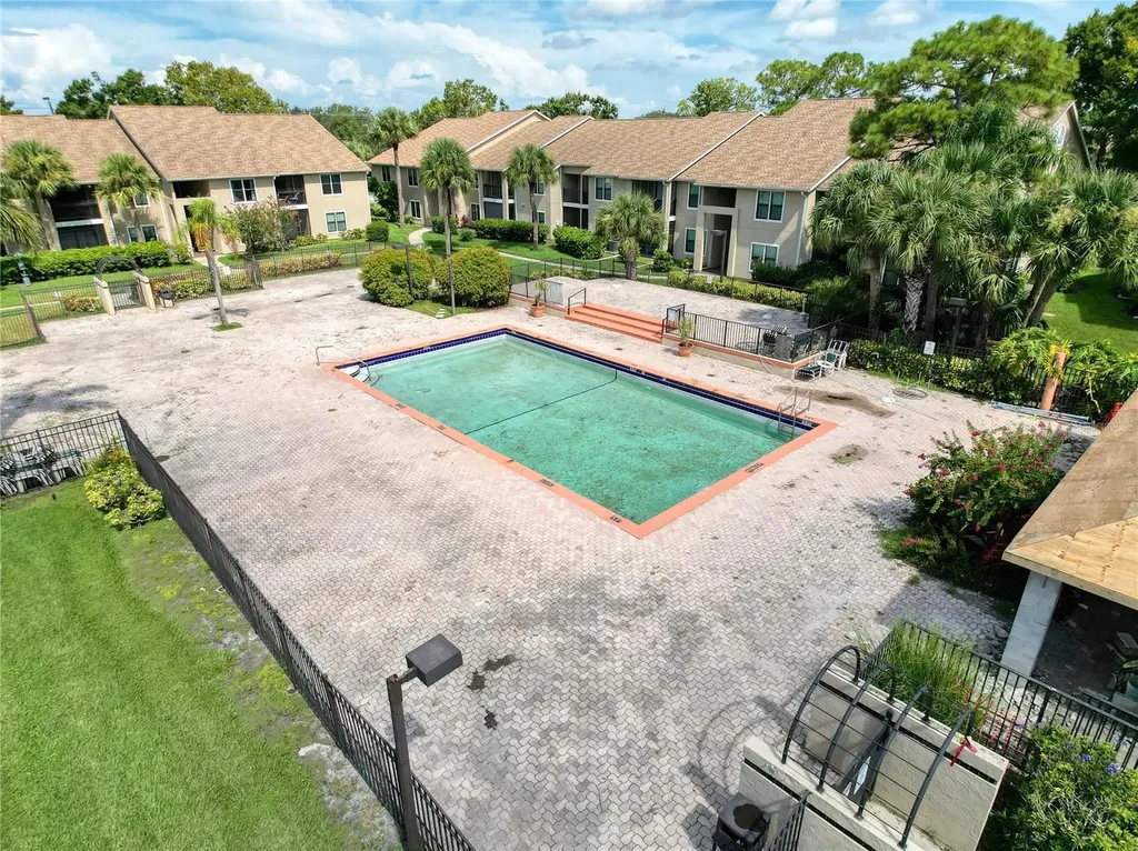 4057 N Crockers Lake Boulevard Sarasota FL 34238
