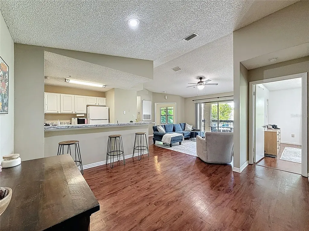 4057 N Crockers Lake Boulevard Sarasota FL 34238