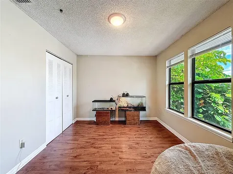 4057 N Crockers Lake Boulevard Sarasota FL 34238