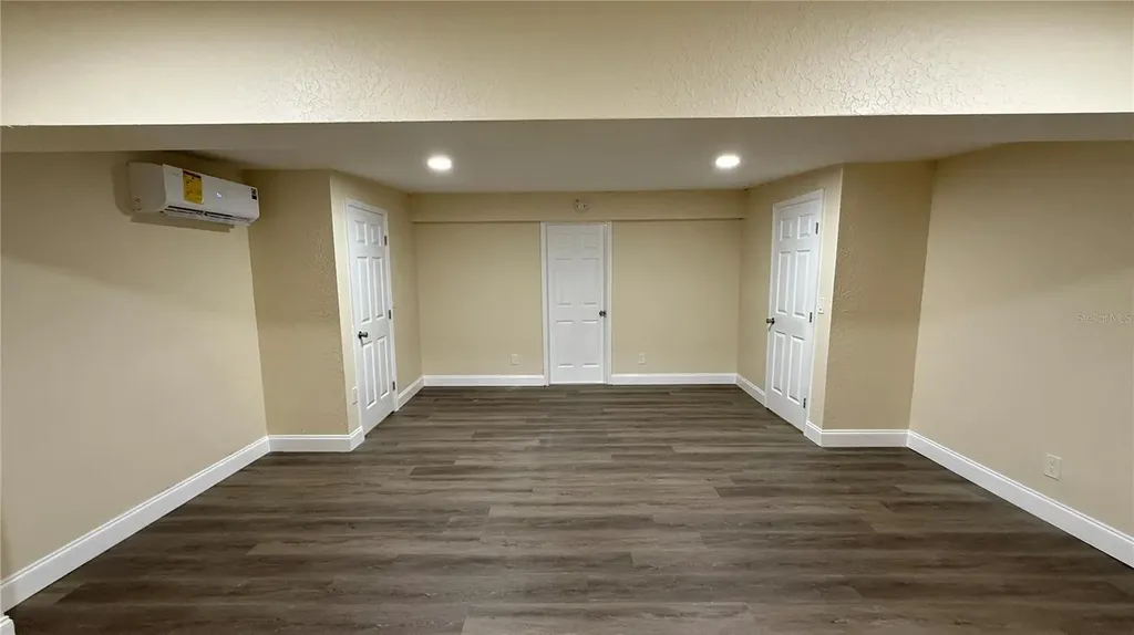 3620 E Tampa Circle Tampa FL 33629