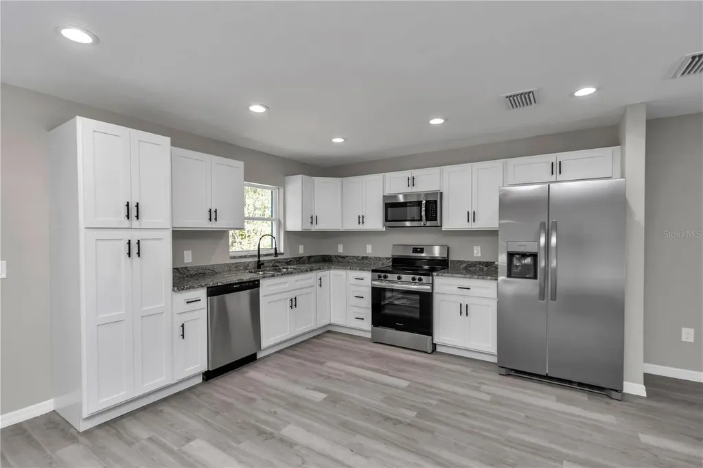 2556 SW 152nd Avenue Ocala FL 34481