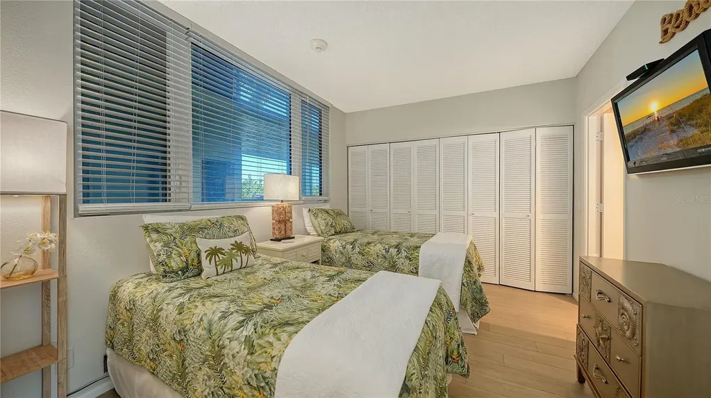 1125 Gulf Of Mexico Drive Longboat Key FL 34228