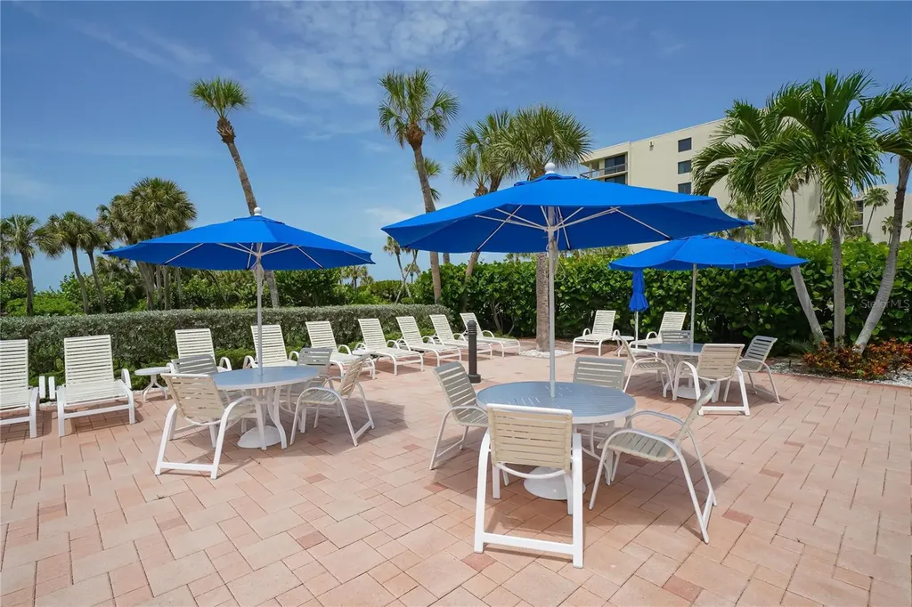 1125 Gulf Of Mexico Drive Longboat Key FL 34228