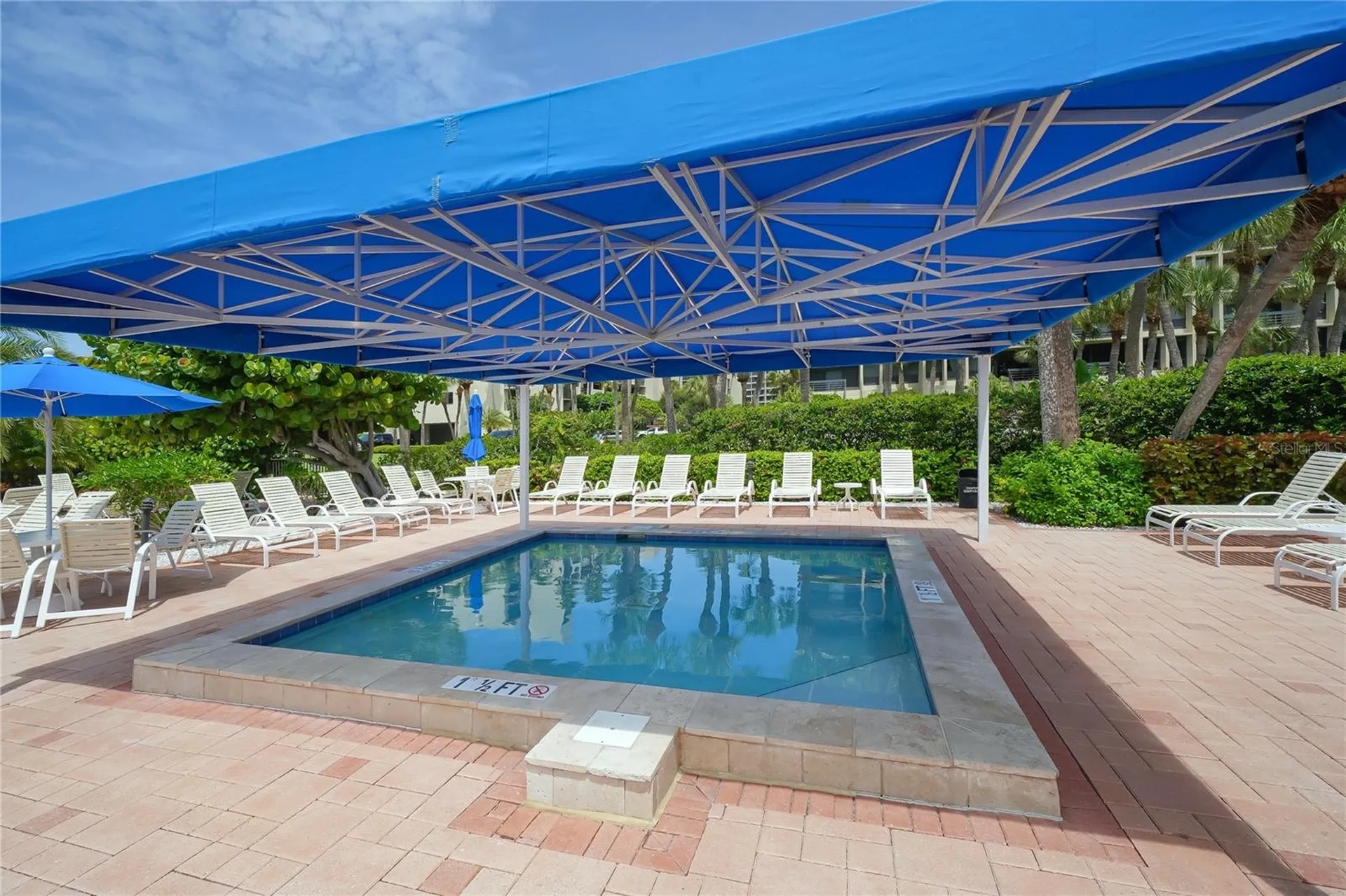 1125 Gulf Of Mexico Drive Longboat Key FL 34228
