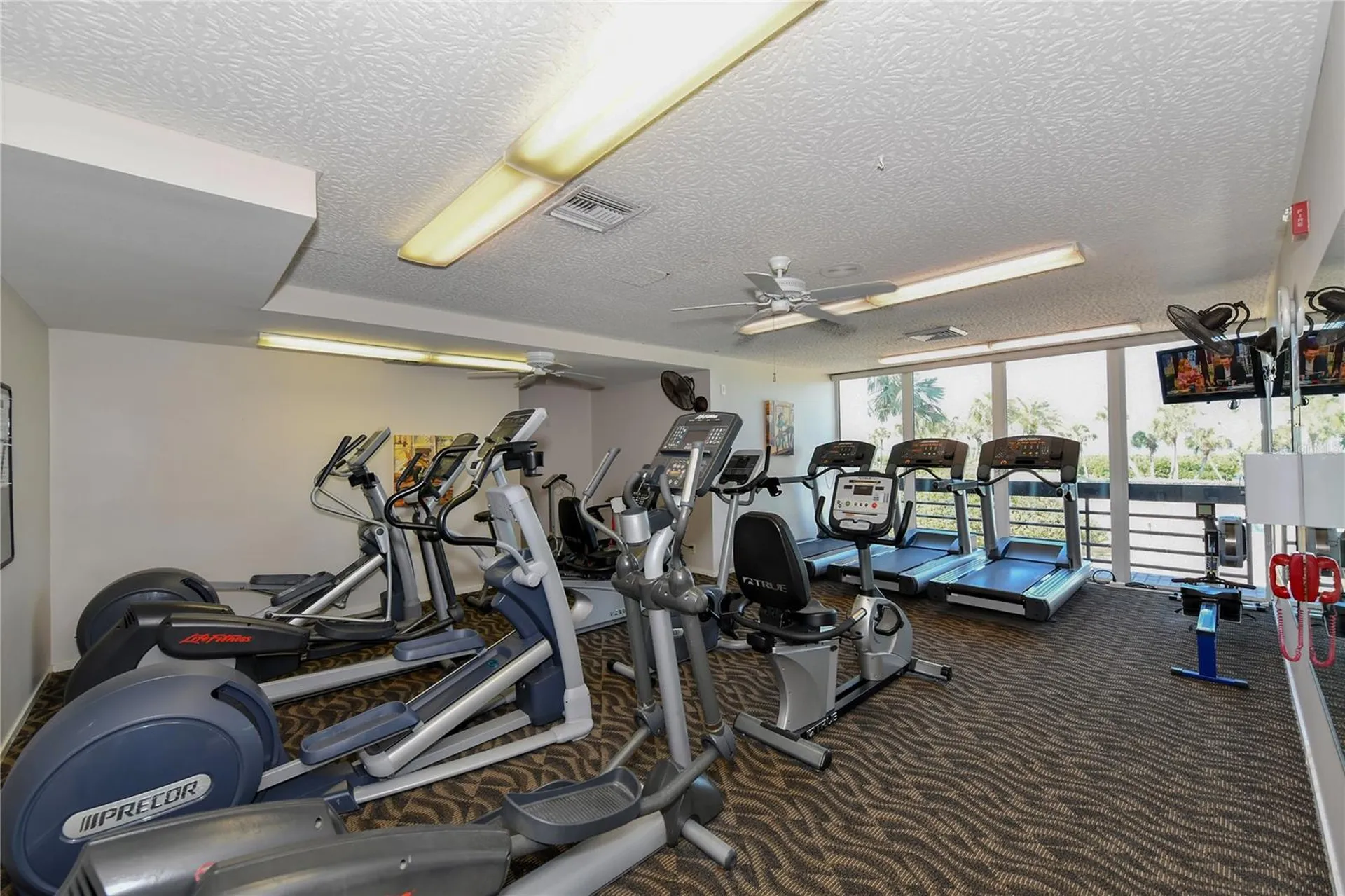 1125 Gulf Of Mexico Drive Longboat Key FL 34228