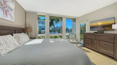 1125 Gulf Of Mexico Drive Longboat Key FL 34228