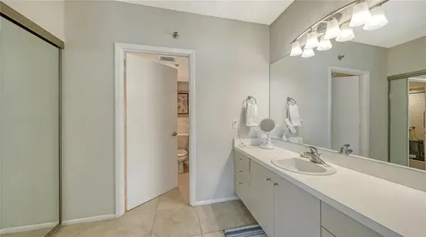 1125 Gulf Of Mexico Drive Longboat Key FL 34228