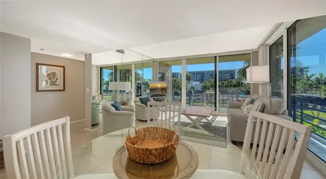 1125 Gulf Of Mexico Drive Longboat Key FL 34228