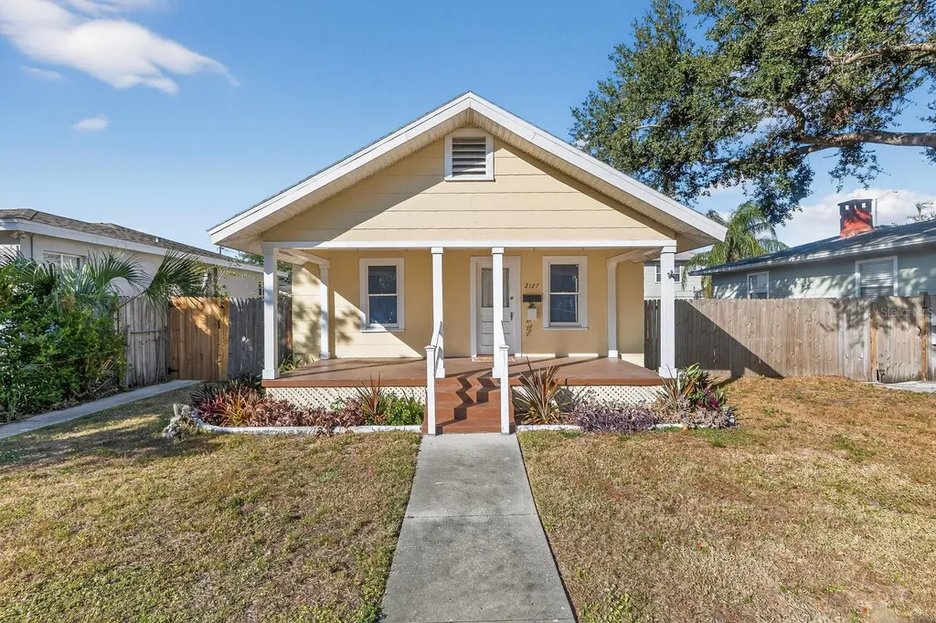 2127 8th Avenue N St Petersburg FL 33713