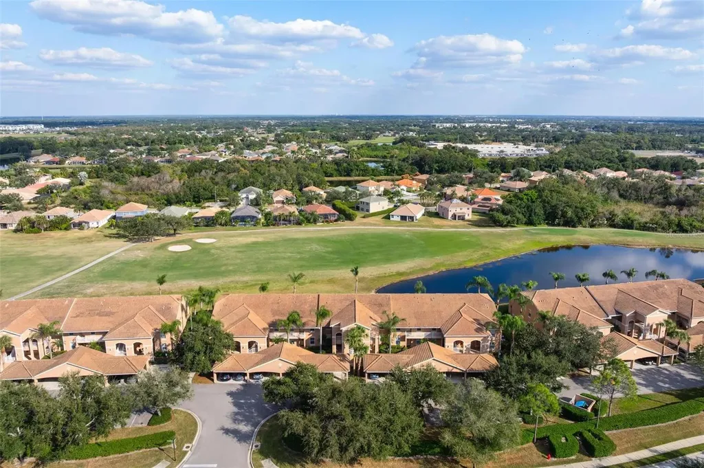 915 Fairwaycove Lane Bradenton FL 34212