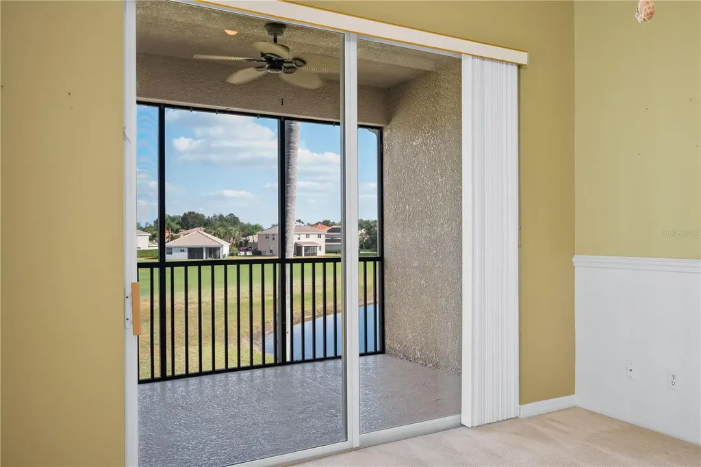 915 Fairwaycove Lane Bradenton FL 34212