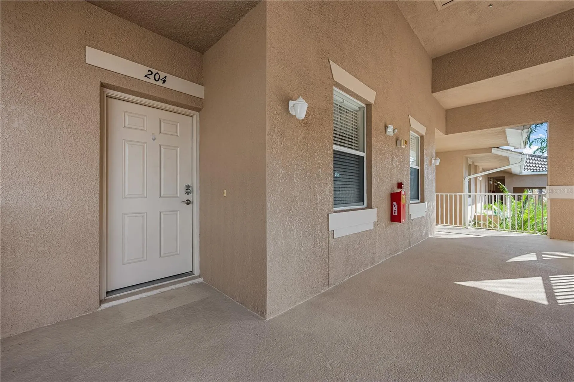 915 Fairwaycove Lane Bradenton FL 34212