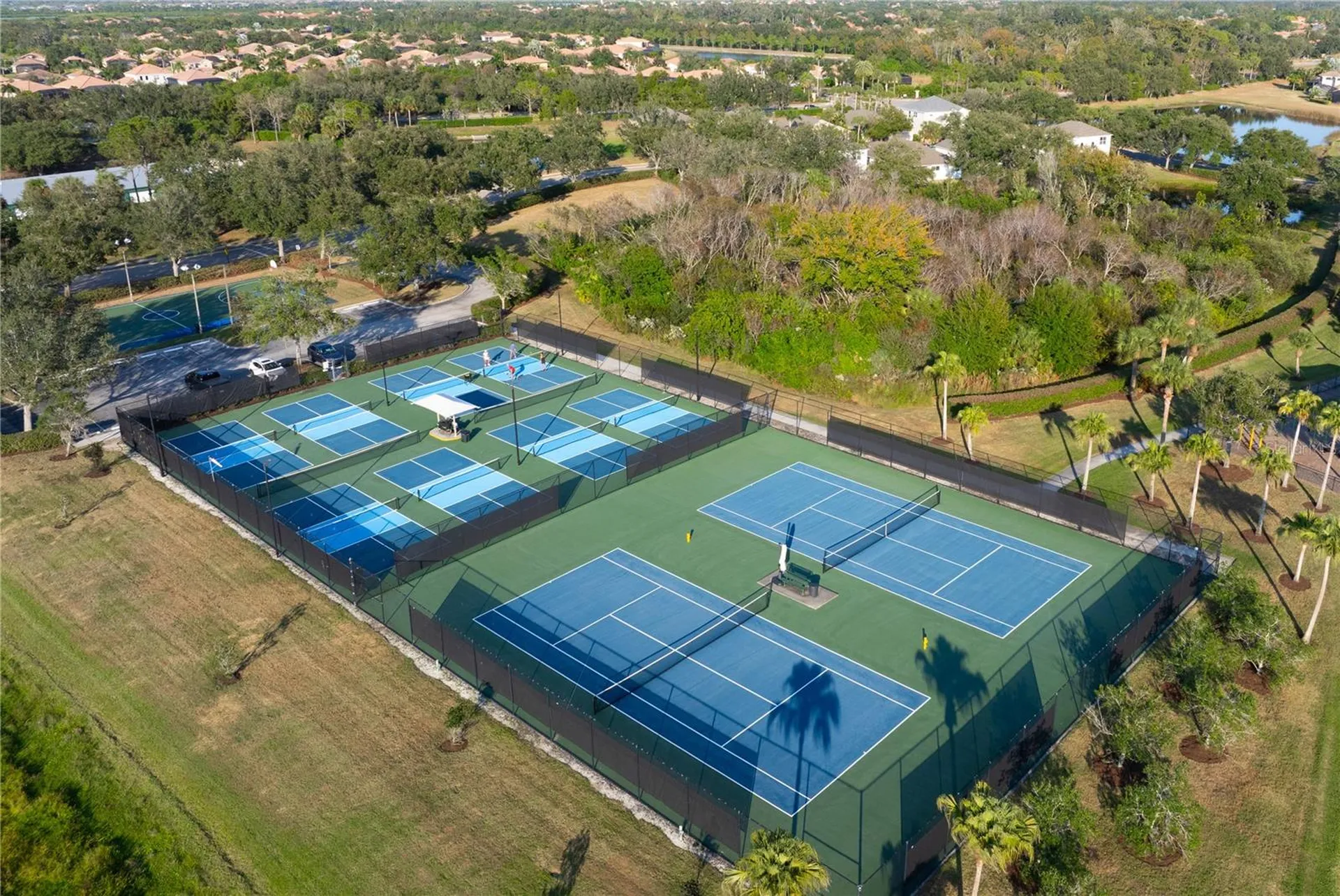 915 Fairwaycove Lane Bradenton FL 34212