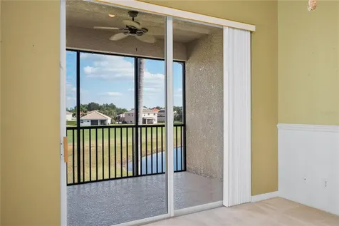 915 Fairwaycove Lane Bradenton FL 34212