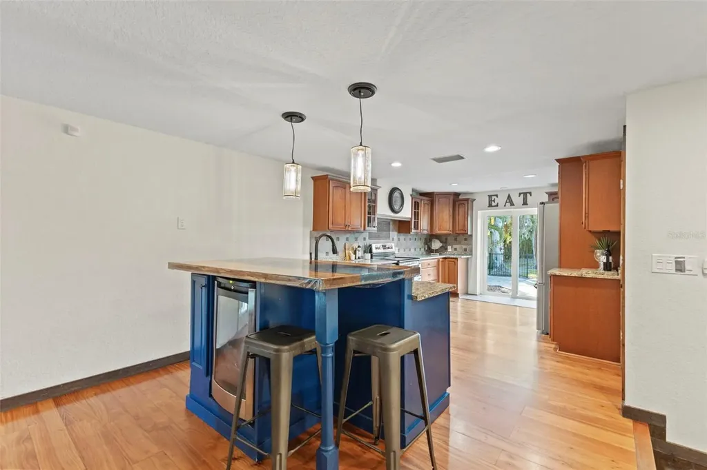 4301 S Lockwood Ridge Road Sarasota FL 34231