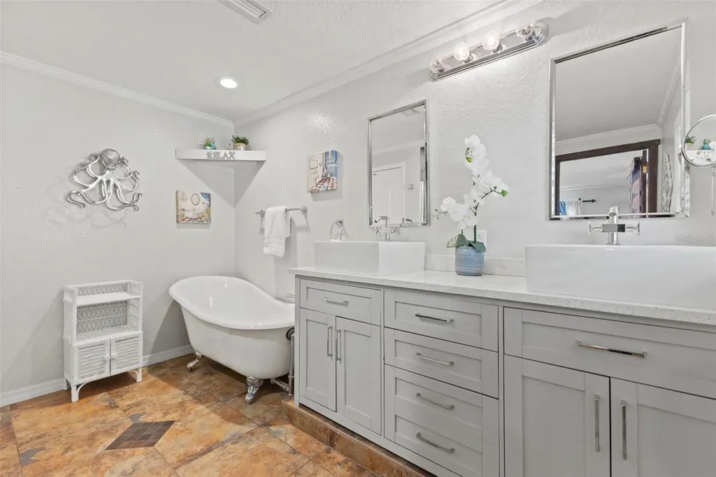 4301 S Lockwood Ridge Road Sarasota FL 34231