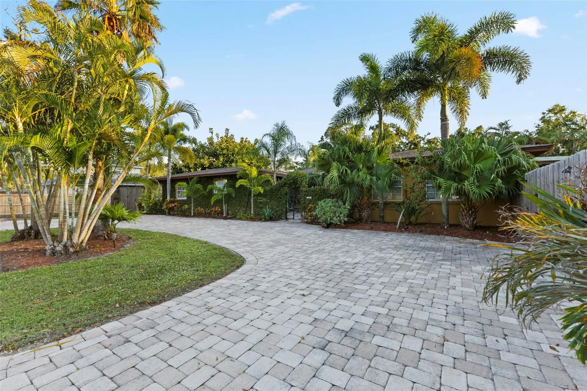 4301 S Lockwood Ridge Road Sarasota FL 34231