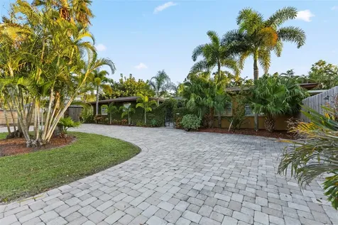 4301 S Lockwood Ridge Road Sarasota FL 34231