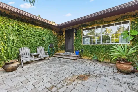 4301 S Lockwood Ridge Road Sarasota FL 34231