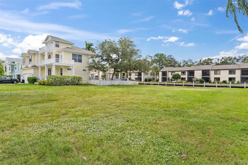 316 Manatee Lane Tarpon Springs FL 34689