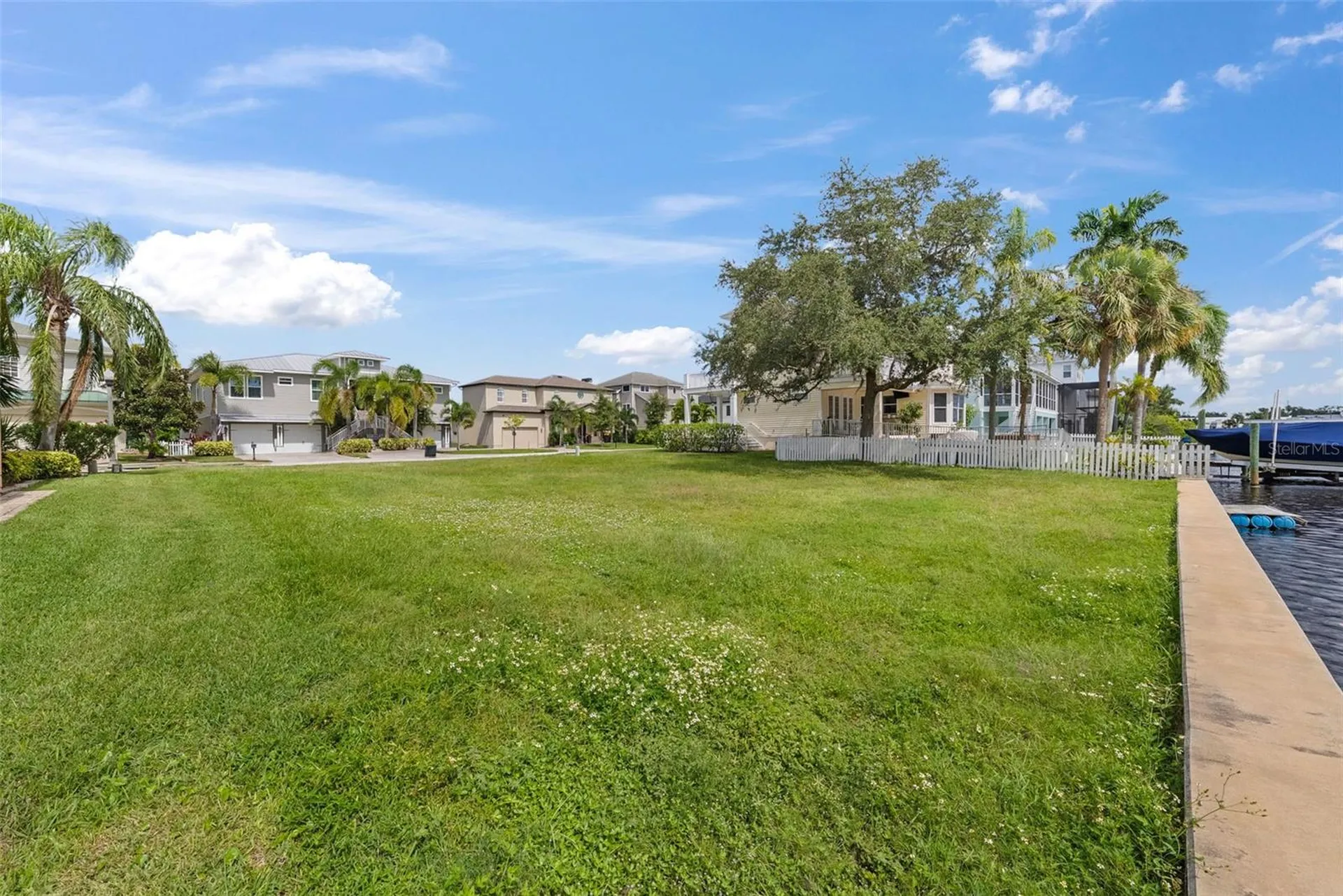 316 Manatee Lane Tarpon Springs FL 34689
