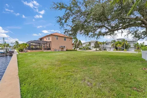 316 Manatee Lane Tarpon Springs FL 34689