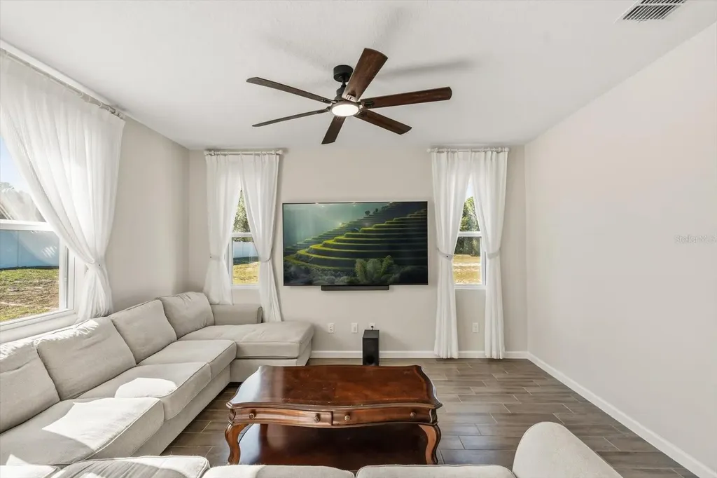 3657 Sublett Loop Tavares FL 32778