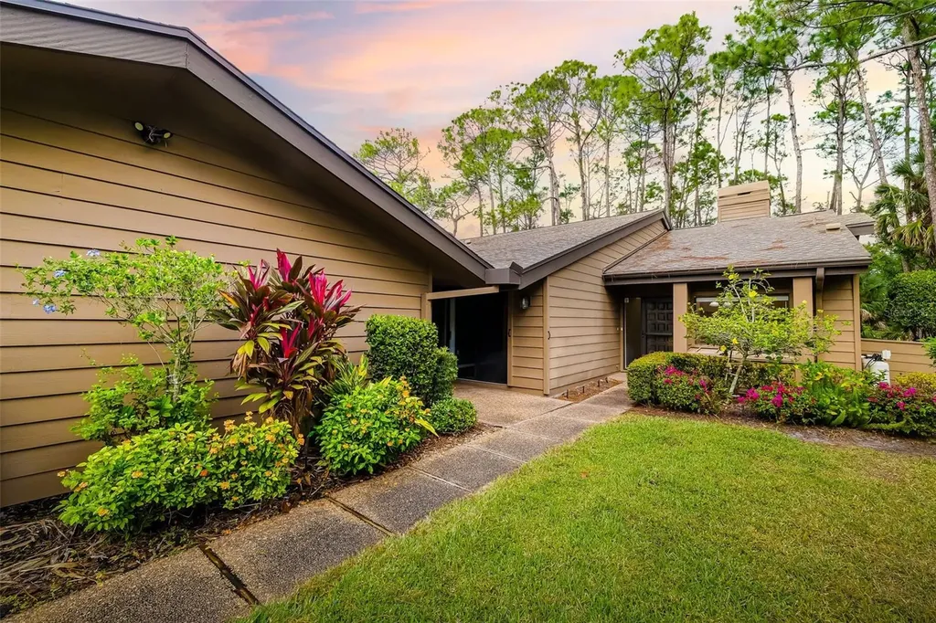 4687 Chandlers Forde Sarasota FL 34235