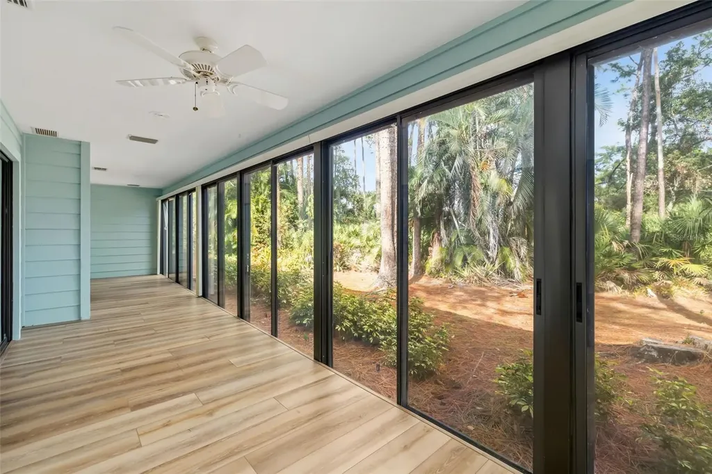 4687 Chandlers Forde Sarasota FL 34235