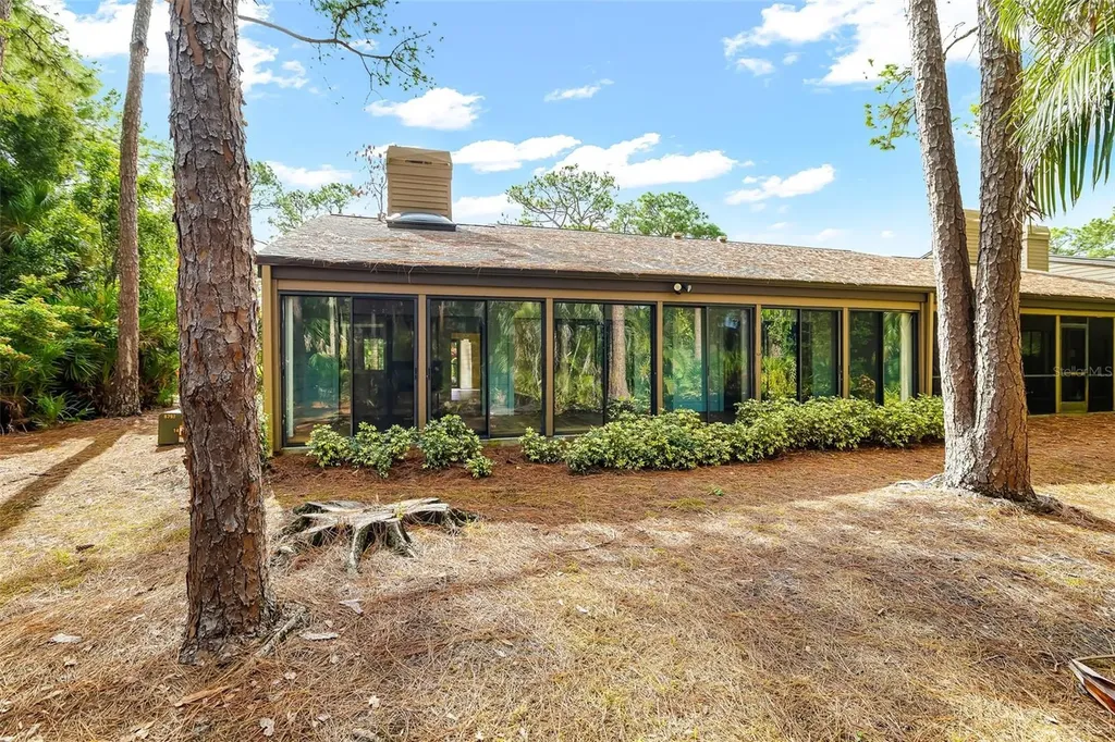 4687 Chandlers Forde Sarasota FL 34235