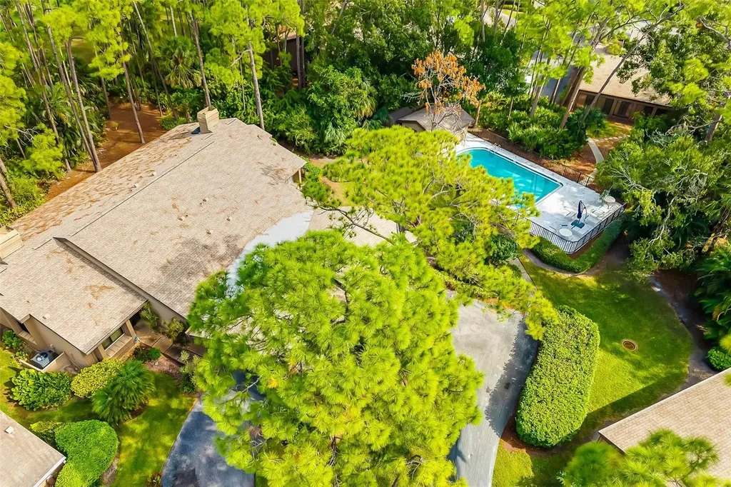 4687 Chandlers Forde Sarasota FL 34235