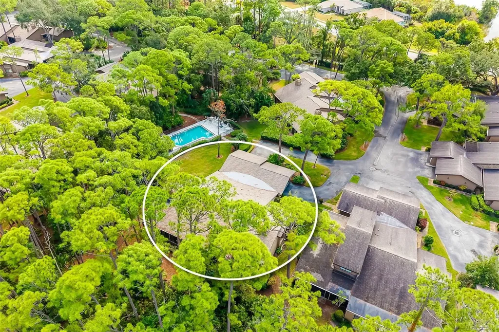 4687 Chandlers Forde Sarasota FL 34235