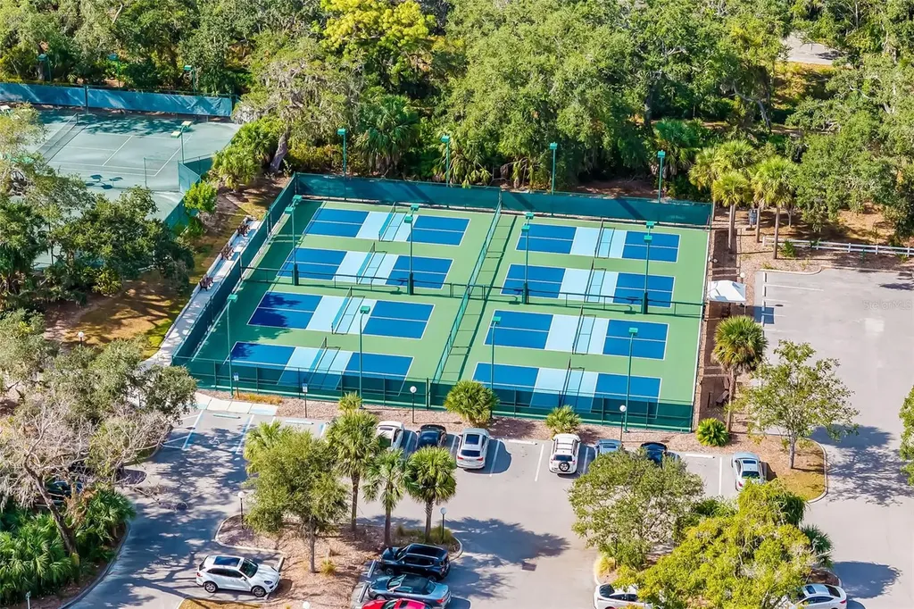 4687 Chandlers Forde Sarasota FL 34235