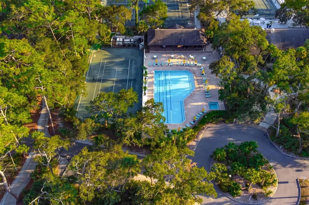 4687 Chandlers Forde Sarasota FL 34235