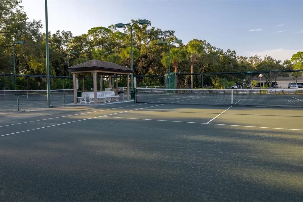 4687 Chandlers Forde Sarasota FL 34235