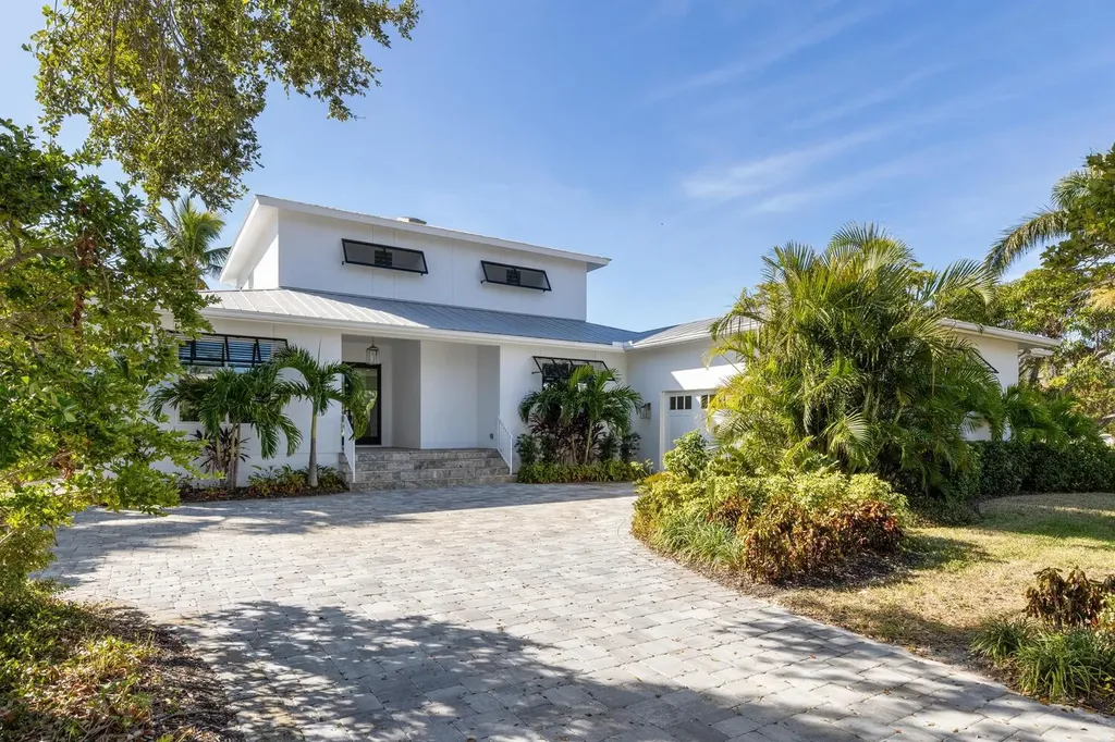 1718 Bay Street Sarasota FL 34236