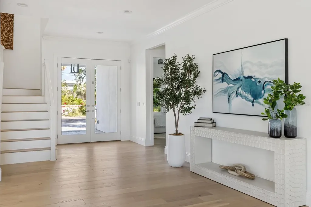 1718 Bay Street Sarasota FL 34236