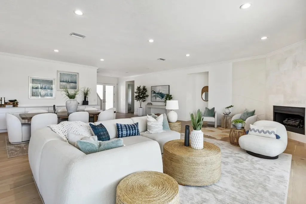 1718 Bay Street Sarasota FL 34236