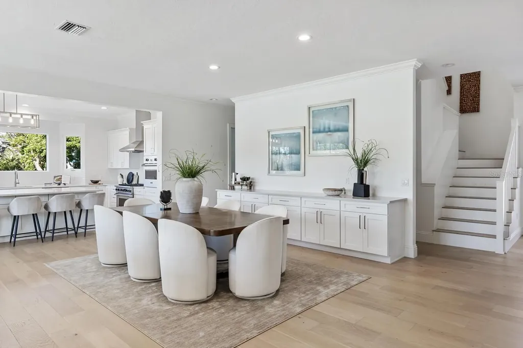 1718 Bay Street Sarasota FL 34236