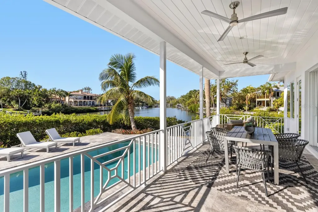 1718 Bay Street Sarasota FL 34236