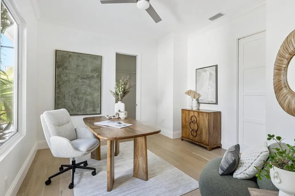 1718 Bay Street Sarasota FL 34236